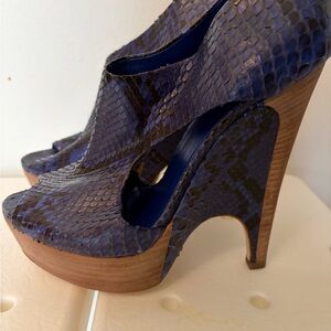 Gucci Blue Snakeskin Platform Heels